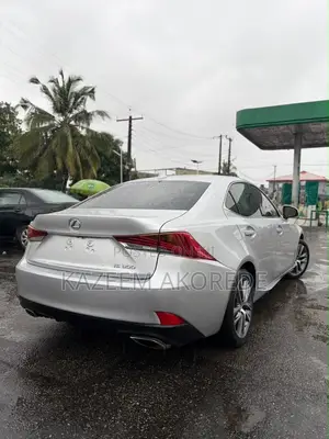 Lexus IS 300 AWD 2018 Silver