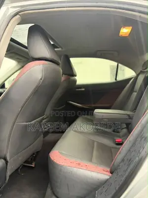 Lexus IS 300 AWD 2018 Silver