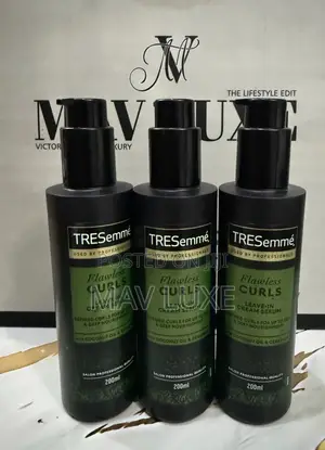TRESemmé Flawless CURLS Leave-in Cream Serum Coconut Oil & Ceramide