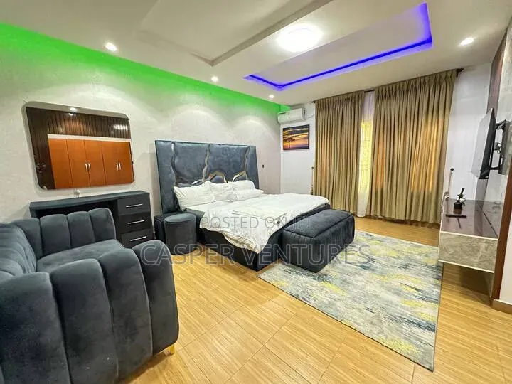 Sspacious & Serviced 3bed Duplex
