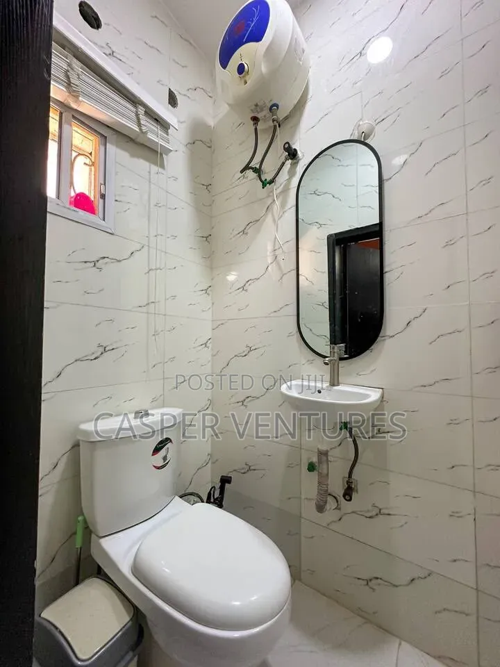Sspacious & Serviced 3bed Duplex