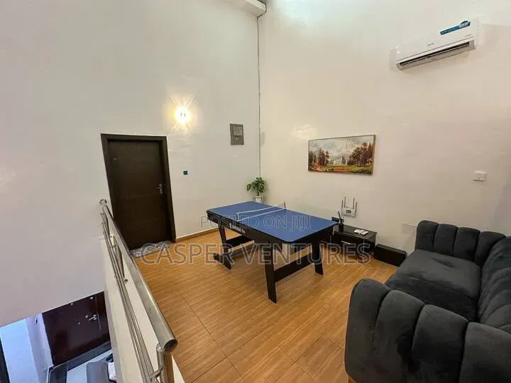 Sspacious & Serviced 3bed Duplex