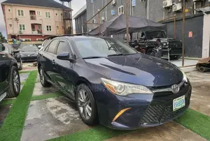 Toyota Camry LE 4dr Sedan (2.5L 4cyl 6A) 2017 Blue