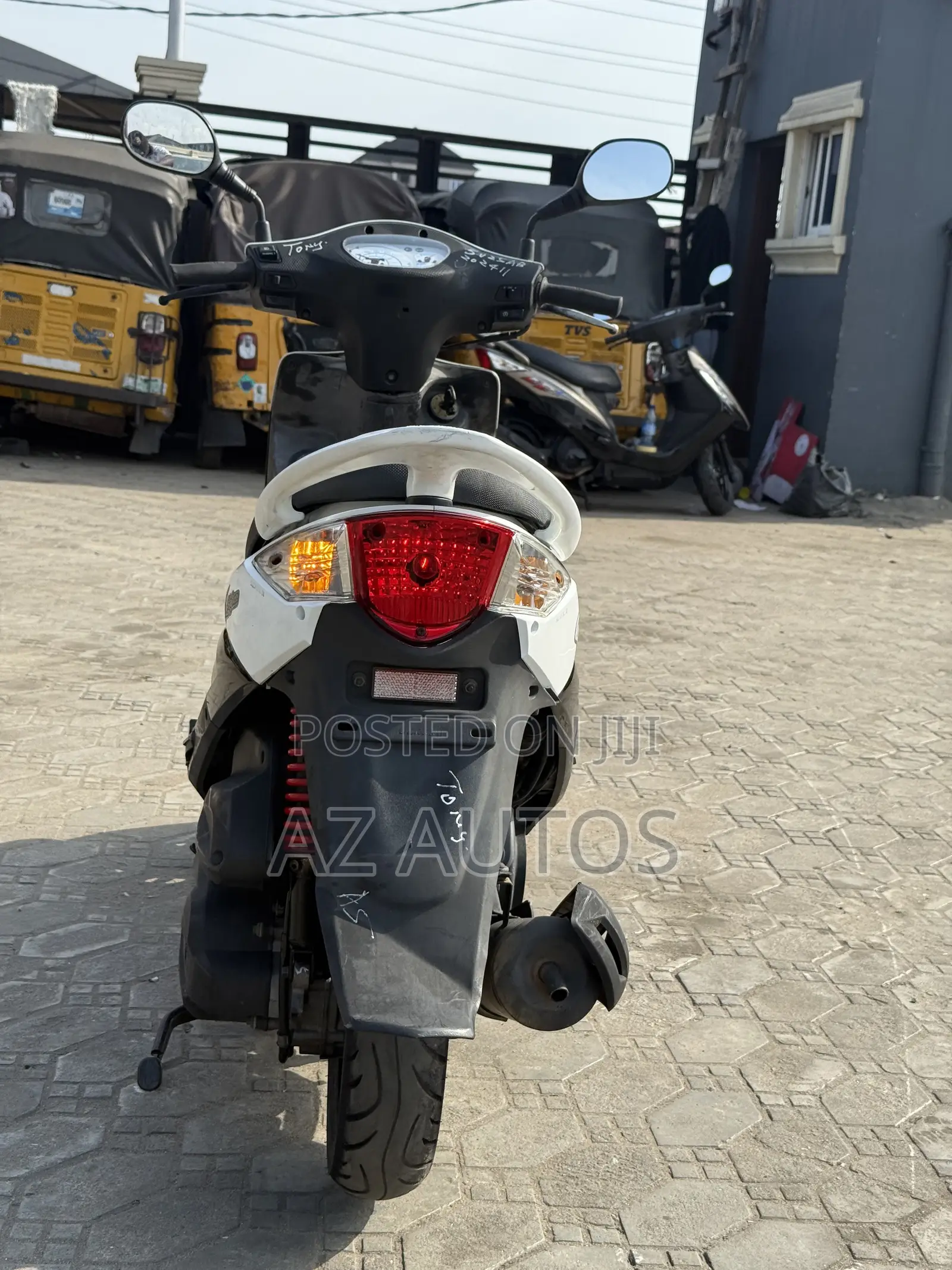 Kymco 2018 White