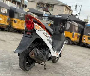 Kymco 2017 Orange