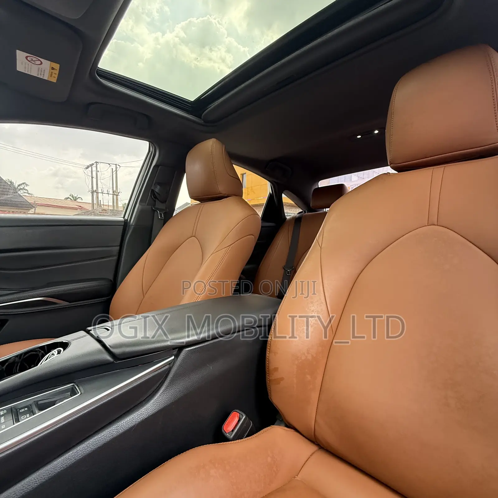 Toyota Avalon 2020 Red