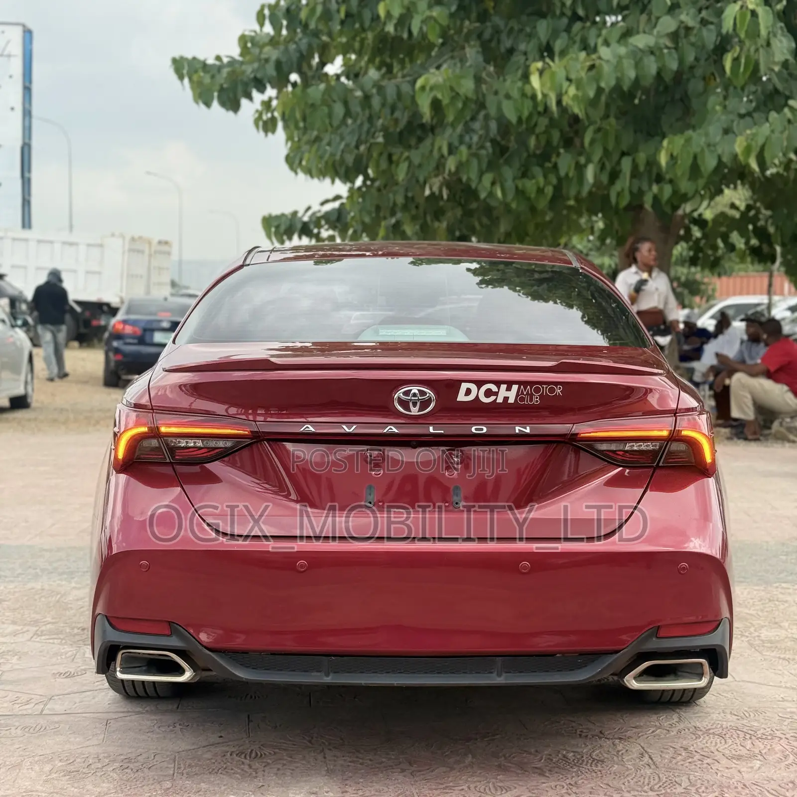Toyota Avalon 2020 Red