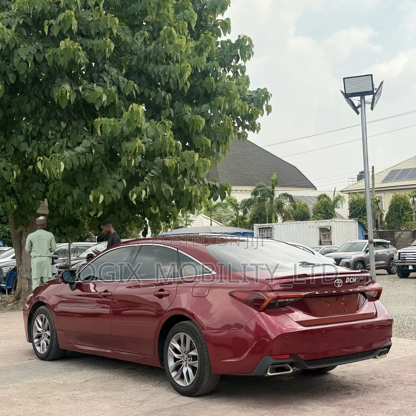 Toyota Avalon 2020 Red