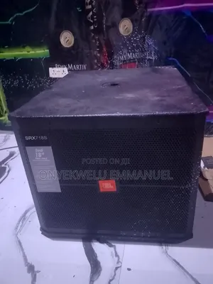 JBL SRX718S Dual 18′′ Professional Subwoofer.