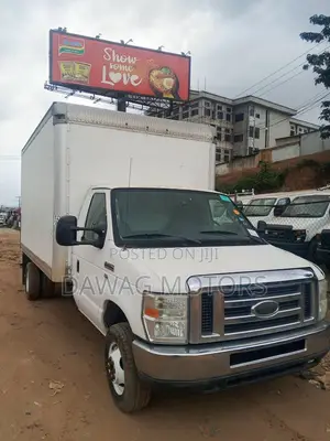 2014 Ford BoxTruck E450
