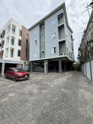 3bdrm Apartment in Lekki Phase 2 for rent