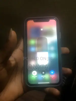 Apple iPhone XR 128 GB Red