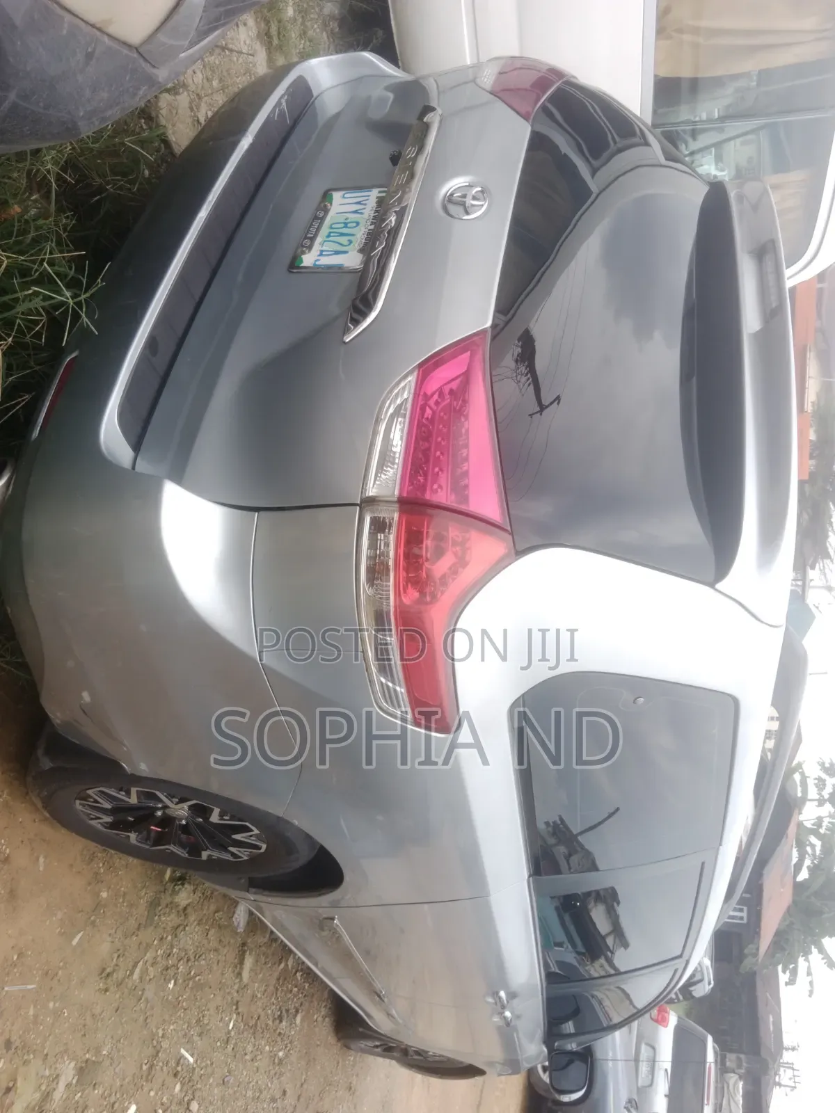 Toyota Sienna 2013 Silver