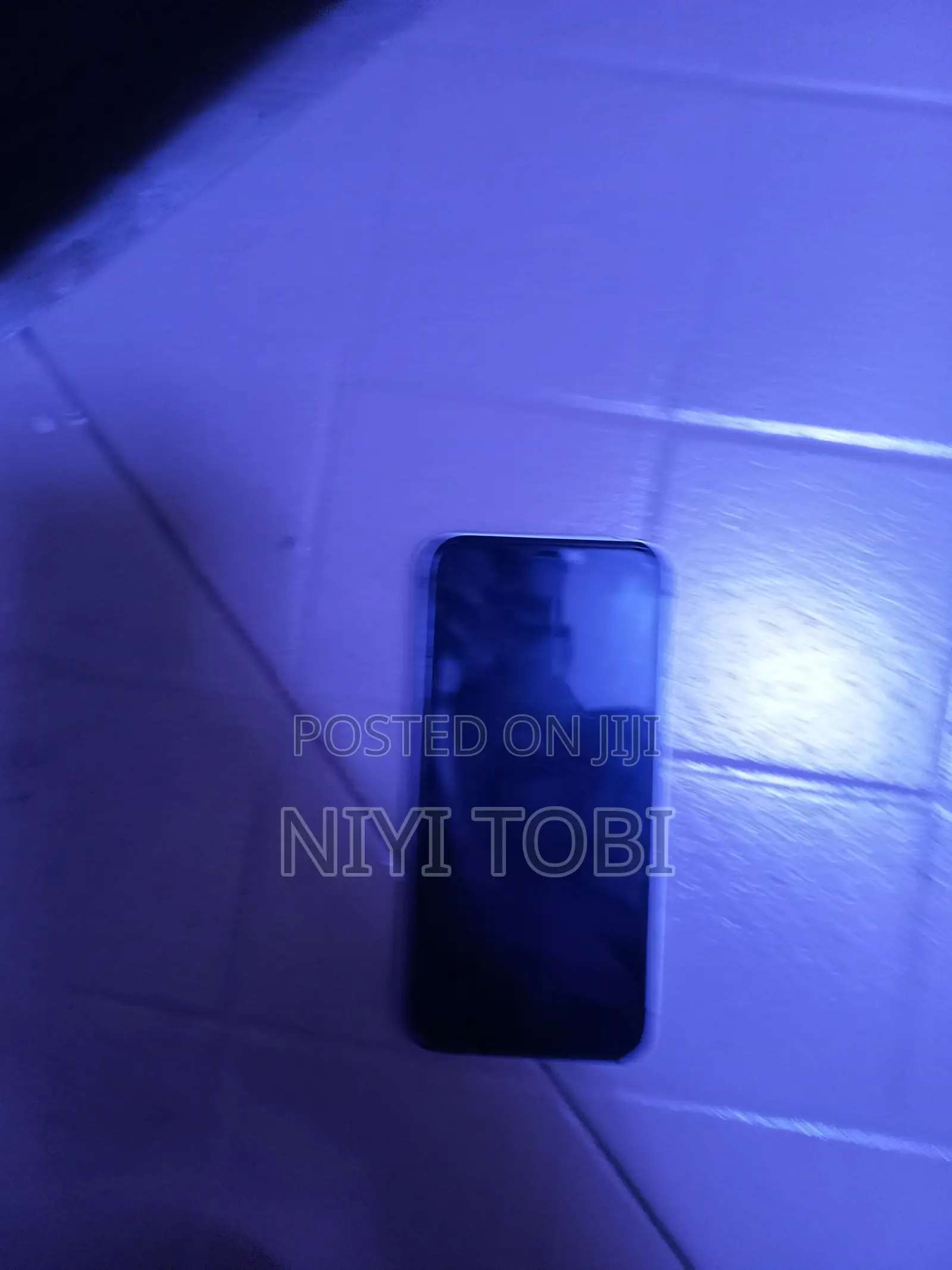 Apple iPhone 12 64 GB White