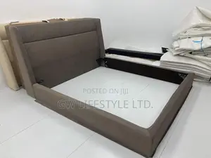 Shin Modern Luxury Platform Bed
