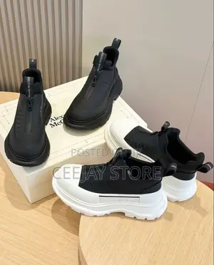 Alexander McQueen Tread Slick Zip Sneakers