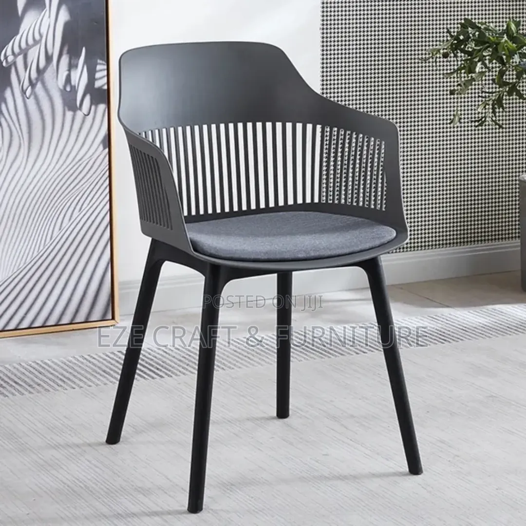 Nordic Sleek Resturant Chair