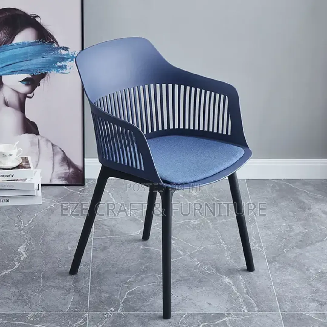 Nordic Sleek Resturant Chair