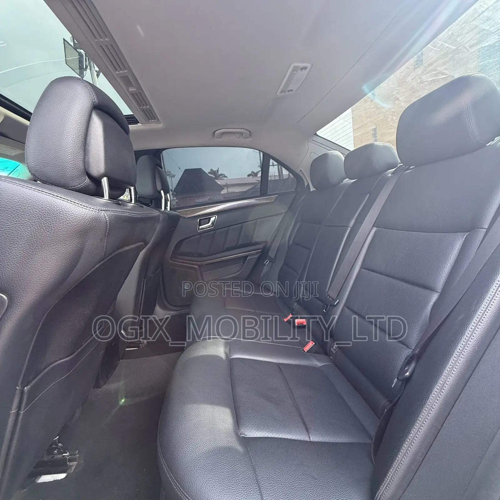 Mercedes-Benz E350 2011 Silver