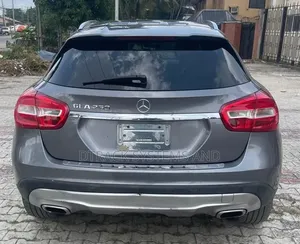 Mercedes-Benz GLA 250 2016 Gray