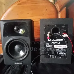 M-Audio AV42 Speakers