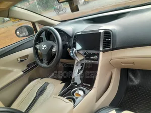 Toyota Venza 2010 Gray
