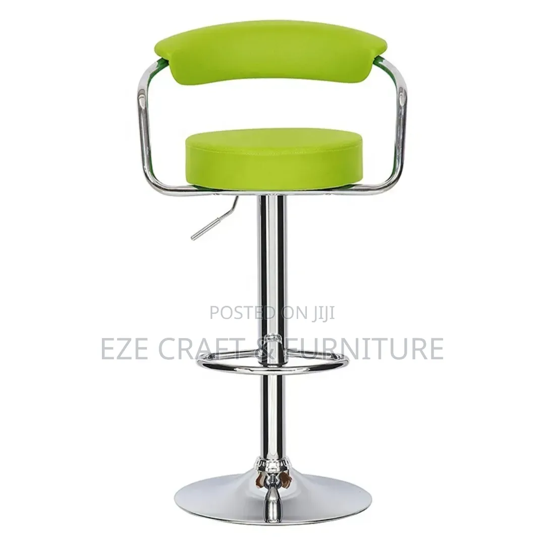 Round Cushion Bar Stool