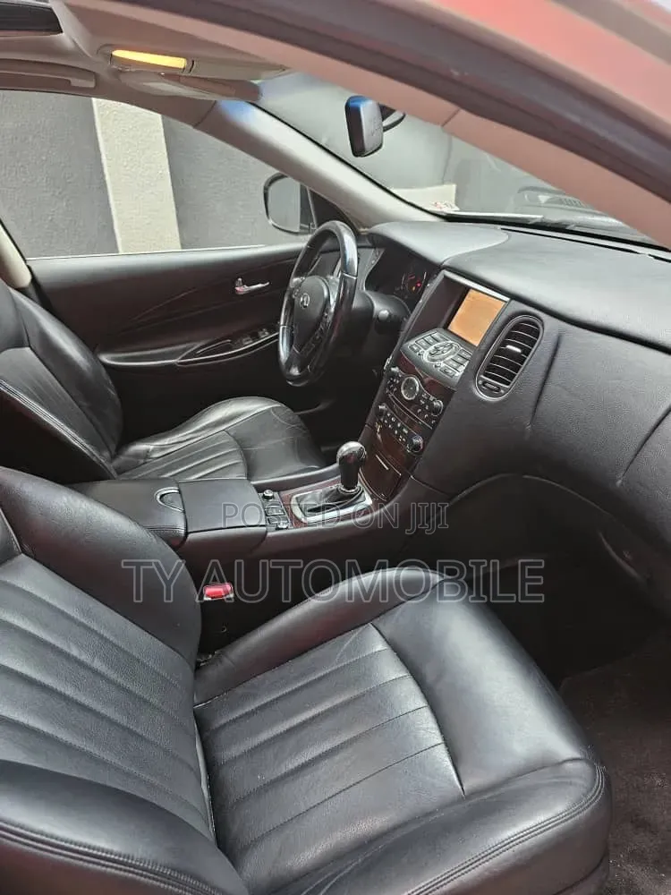 Infiniti FX35 2012 Silver