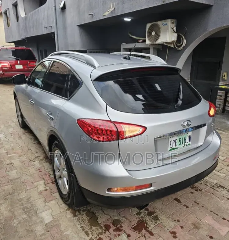 Infiniti FX35 2012 Silver