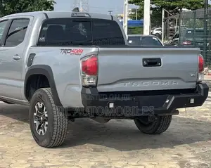Toyota Tacoma 2020 Gray