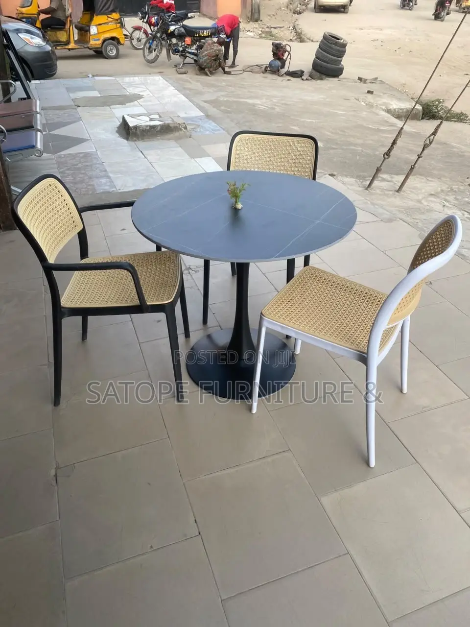 High Quality Restaurant Plastic Chair & Table