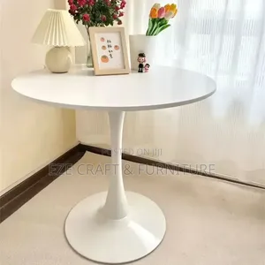 Round Wooden Top Resturant Table
