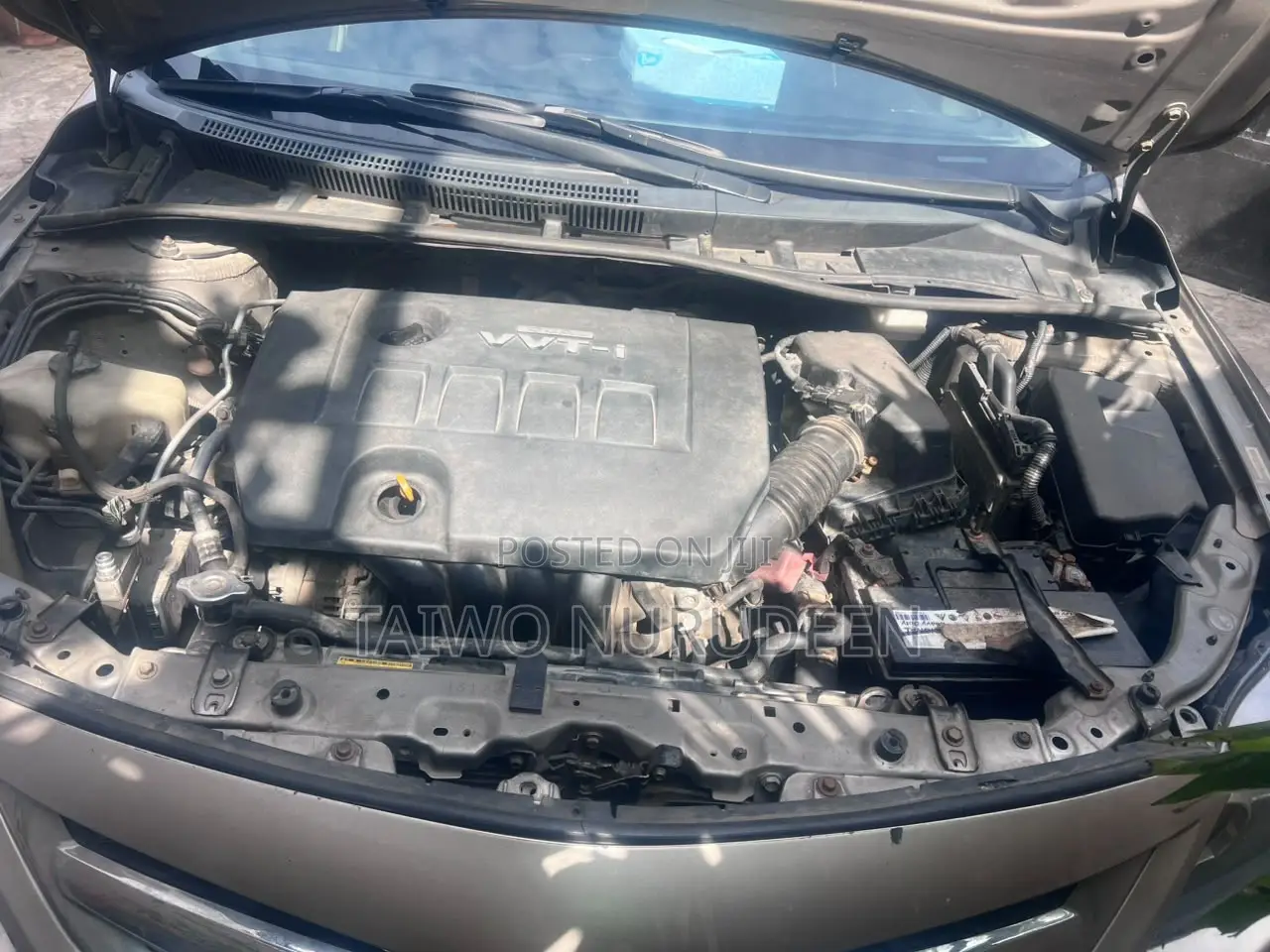 Toyota Corolla 2009 Gold