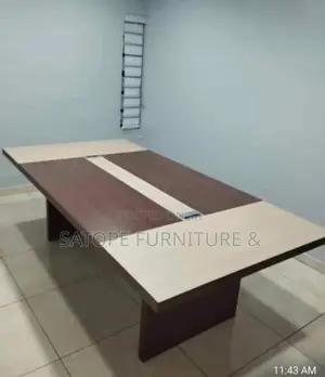 Quality Meeting / Conference Table