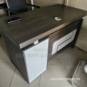 4feet Length Manager Office Table