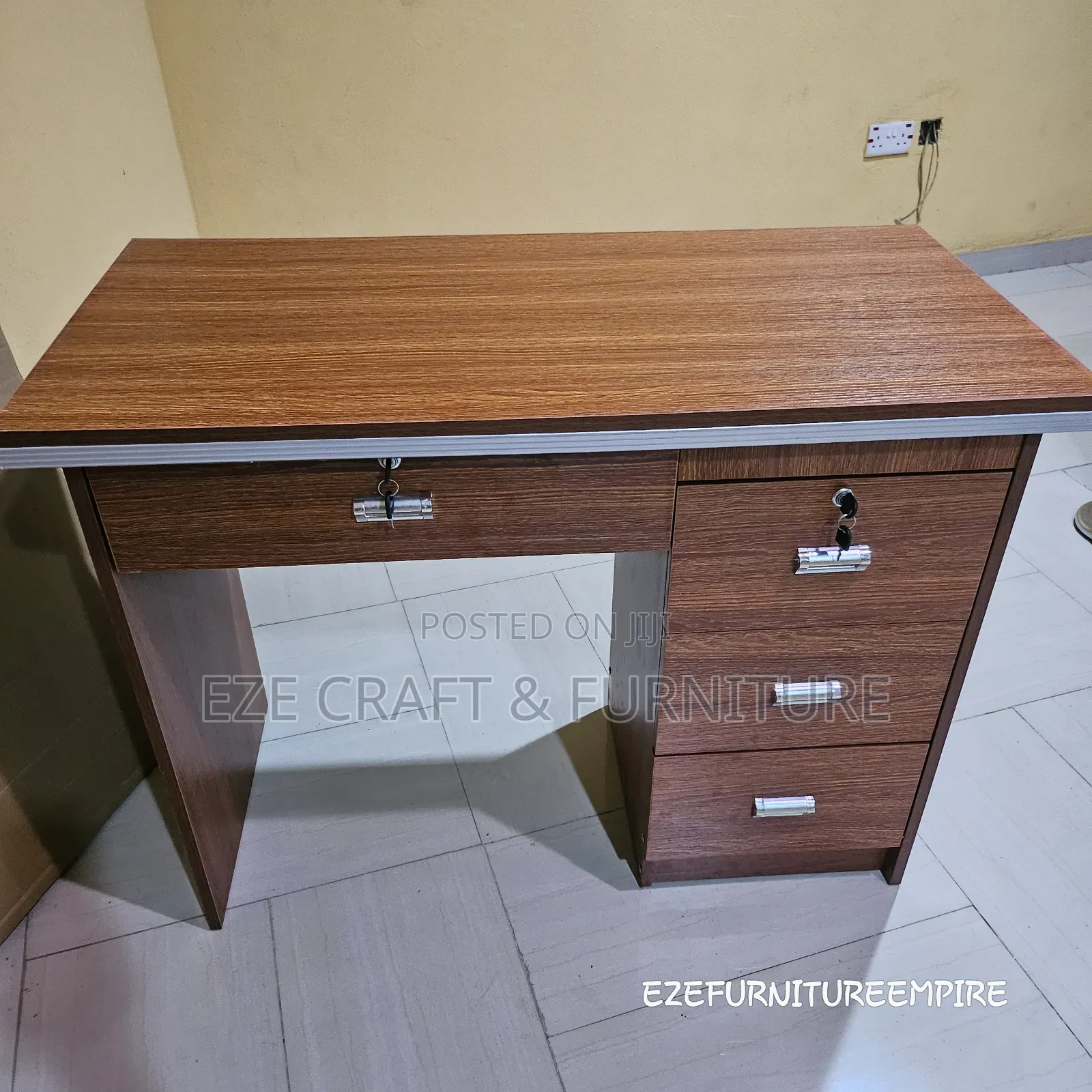 3feet HDF Office Table