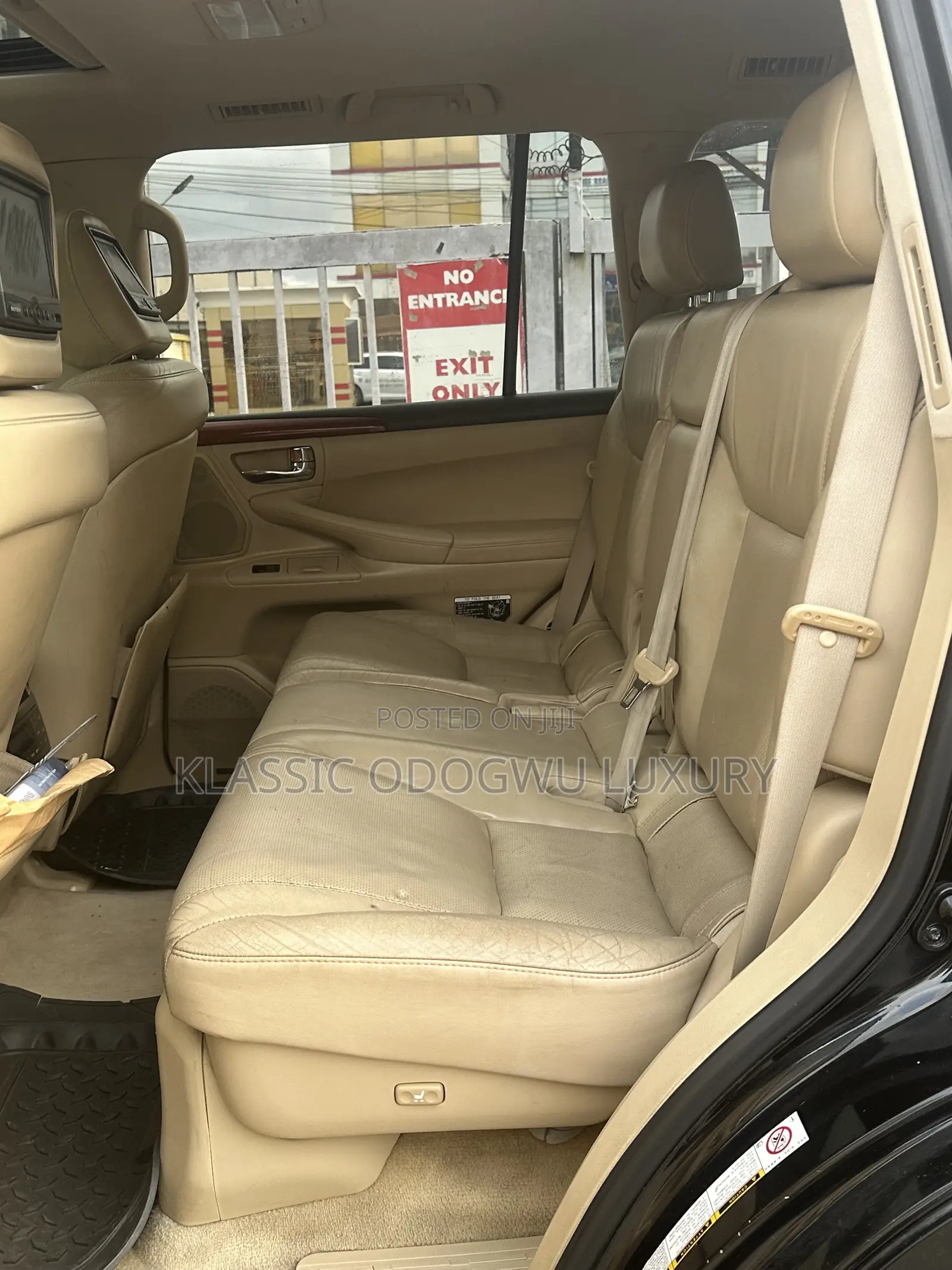 Lexus LX 570 2010 Black