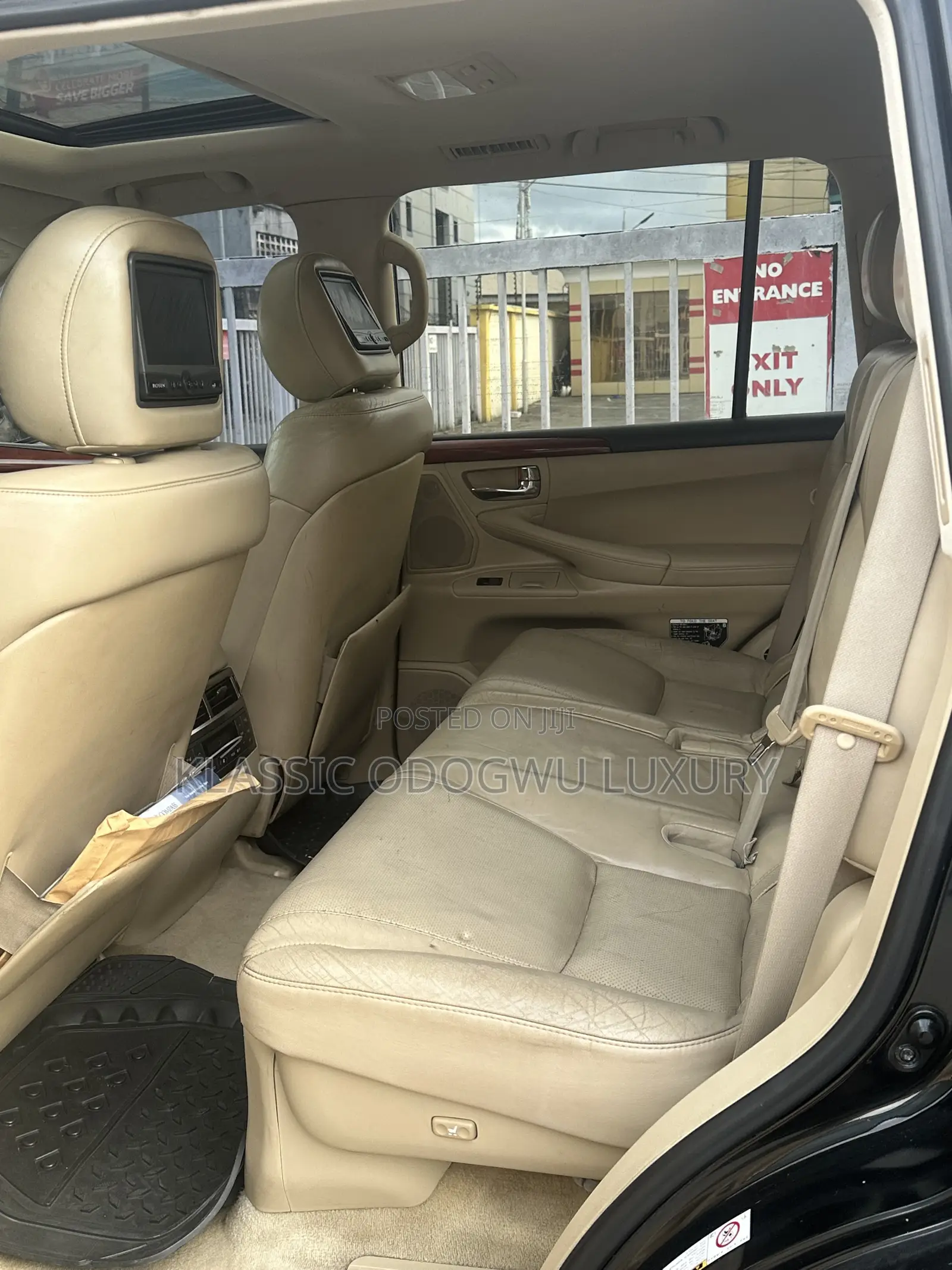 Lexus LX 570 2010 Black