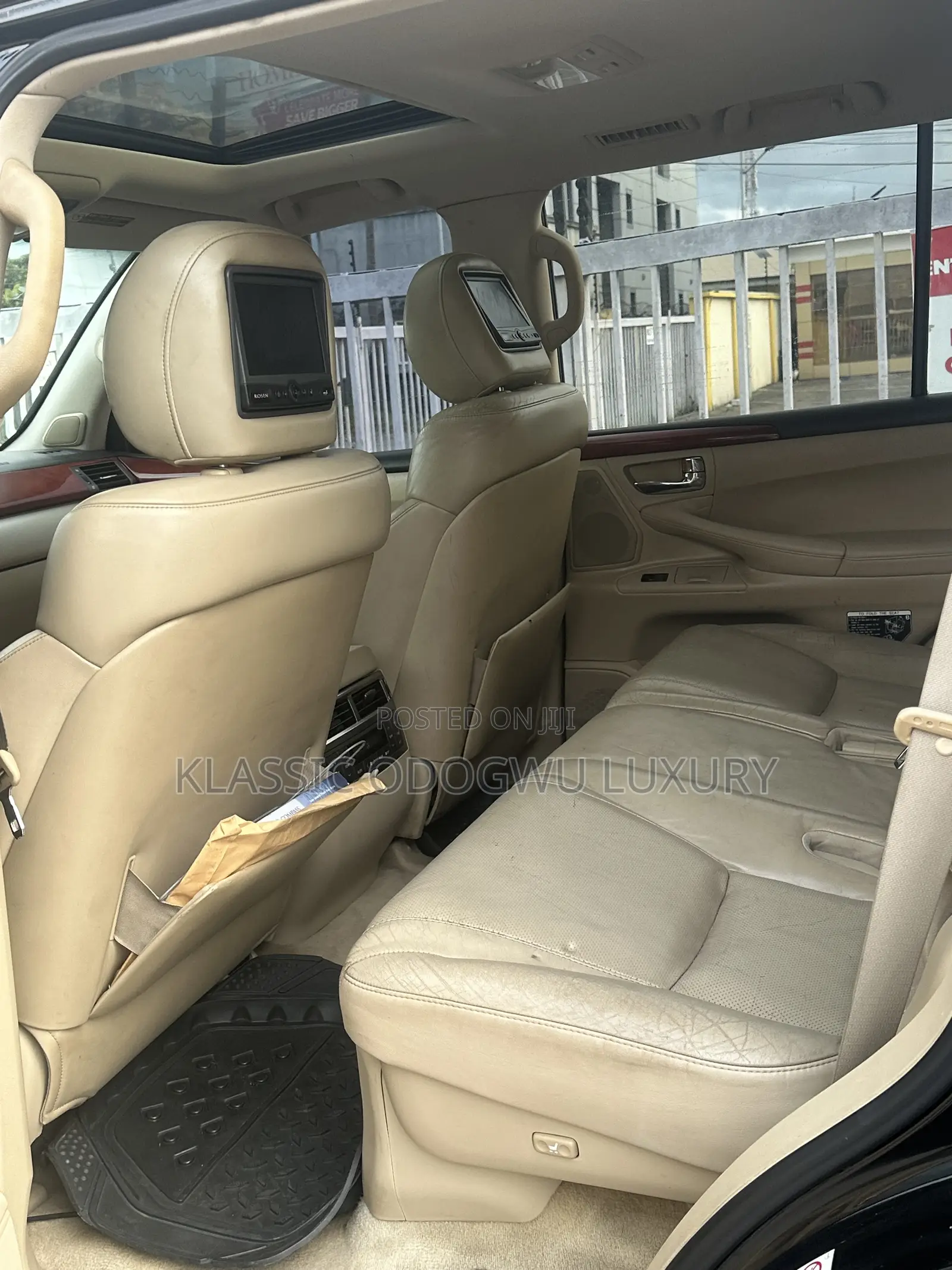 Lexus LX 570 2010 Black