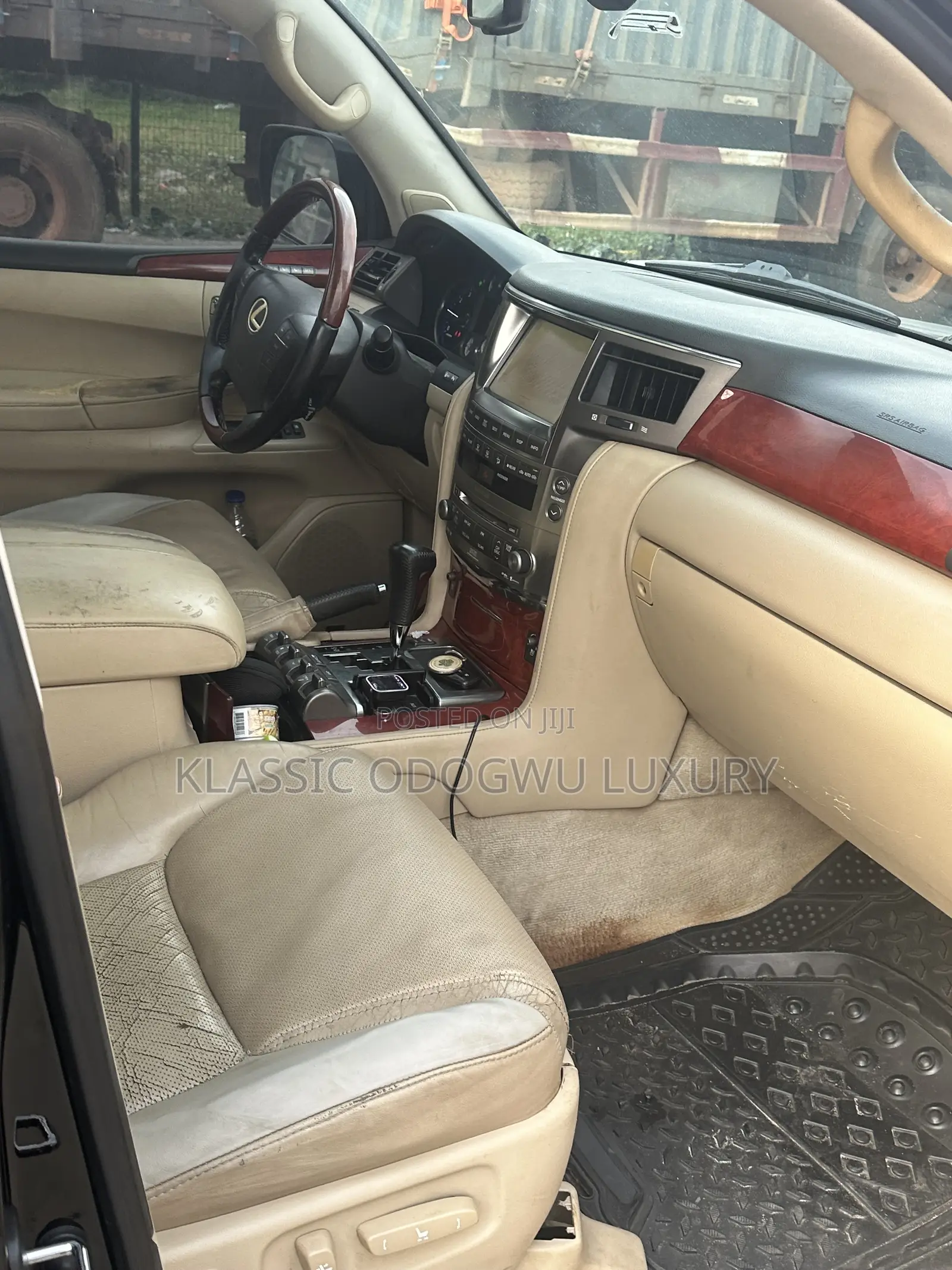 Lexus LX 570 2010 Black