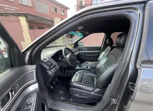 Ford Explorer 2017 Gray