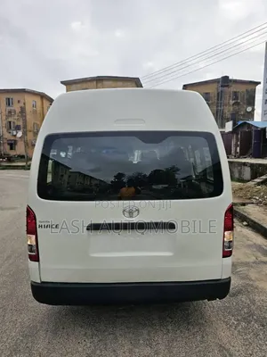 Toyota HiAce 2015 White