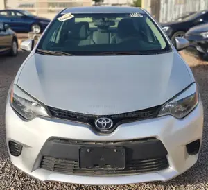 Toyota Corolla LE 4dr Sedan (1.8L 4cyl CVT) 2014 Silver
