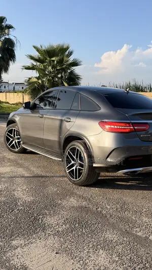 Mercedes-Benz GLE-Class 2017 Gray