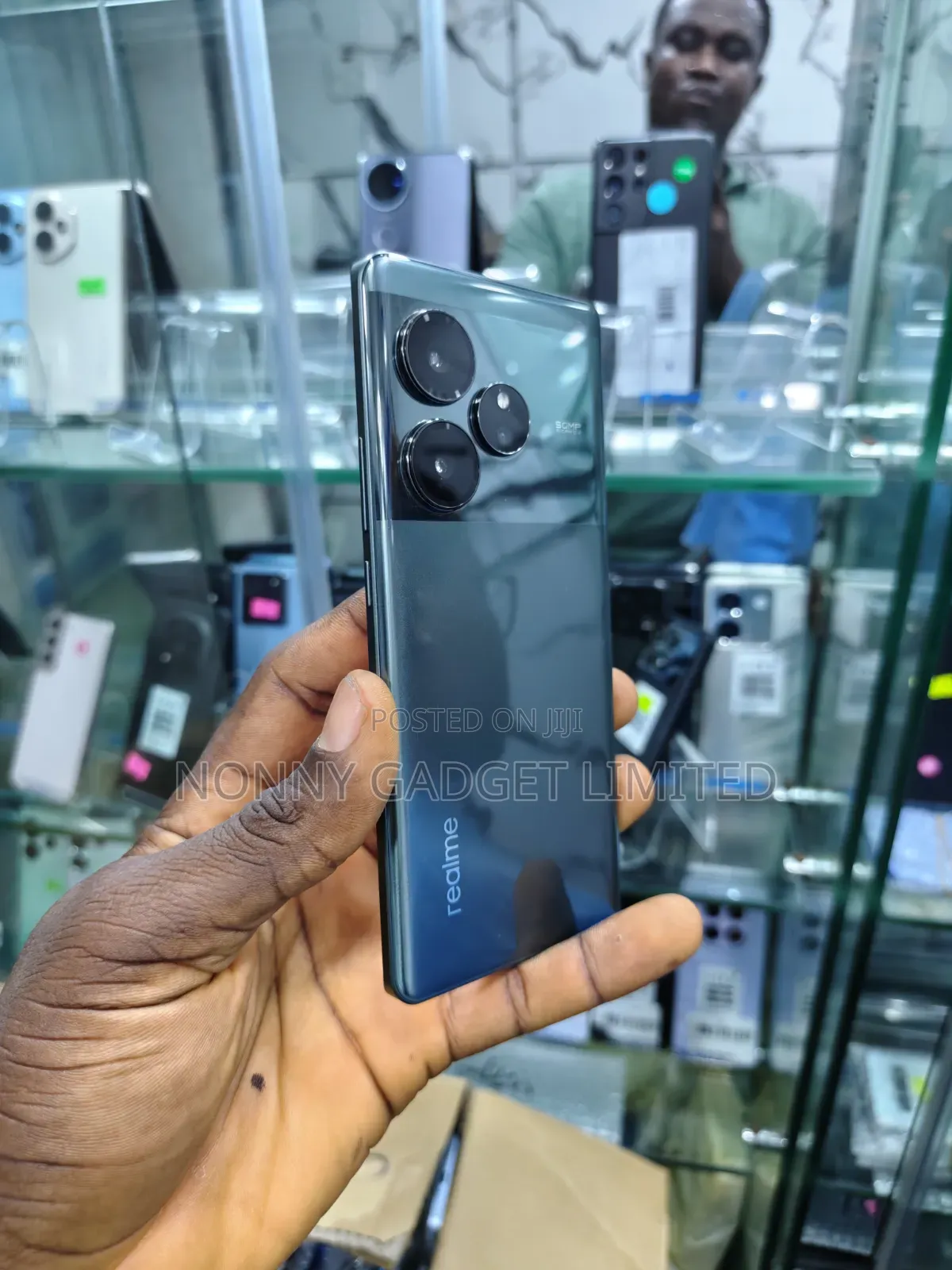 Realme GT 6 512 GB Red