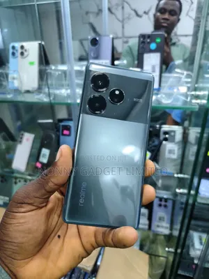 Realme GT 6 512 GB Red