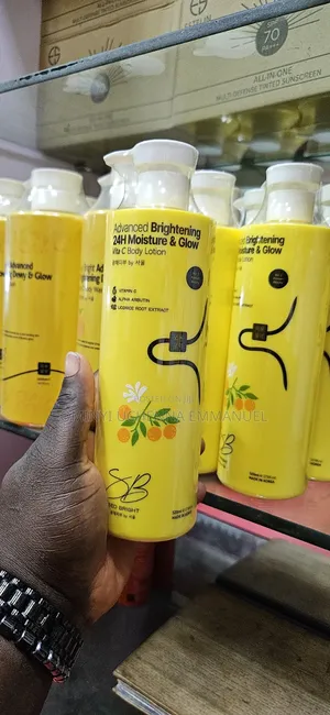 Advance Brightening 24h Moisturizing Vitamin C Body Lotion