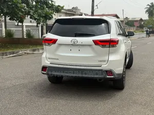 Toyota Highlander Limited 4x4 V6 (3.5L 6cyl 8A) 2018 White