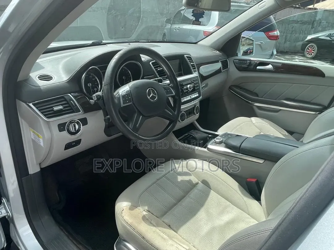 Mercedes-Benz GL-Class 2014 Silver