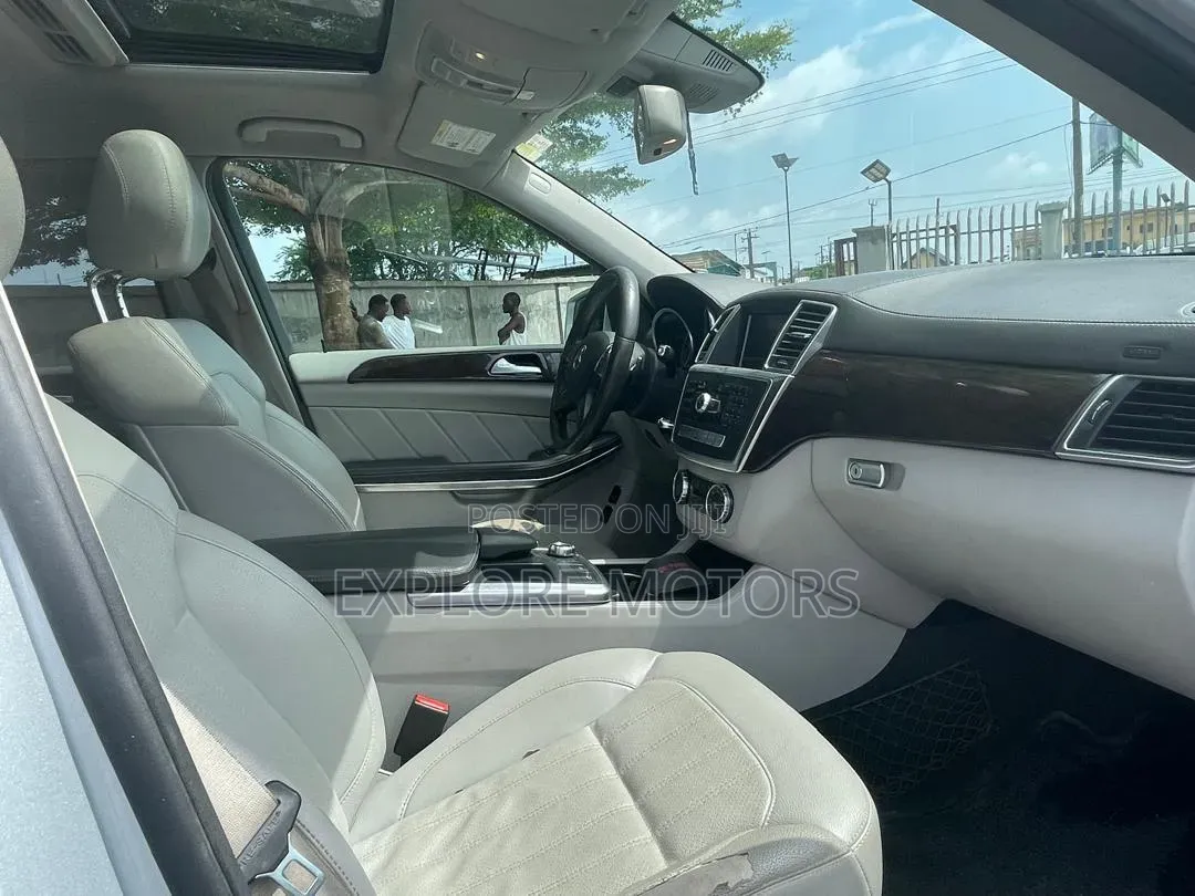 Mercedes-Benz GL-Class 2014 Silver